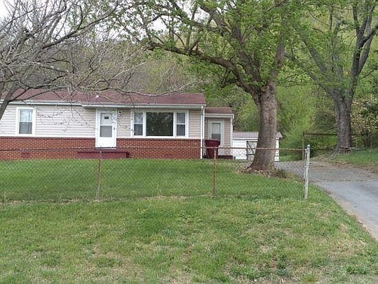1st image of 2412 Lakeview Dr E