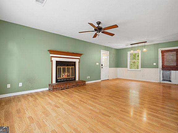 4th image of 5510 Concord Cir