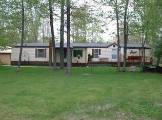 21555 Hoxeyville Rd, Wellston, MI 49689