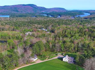 18 Salamander Rd, Lincolnville, ME 04849