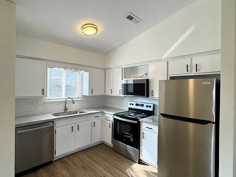 4112 17th St SW — Photo 14