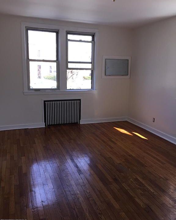 2nd image of 154 Bard Ave #1A