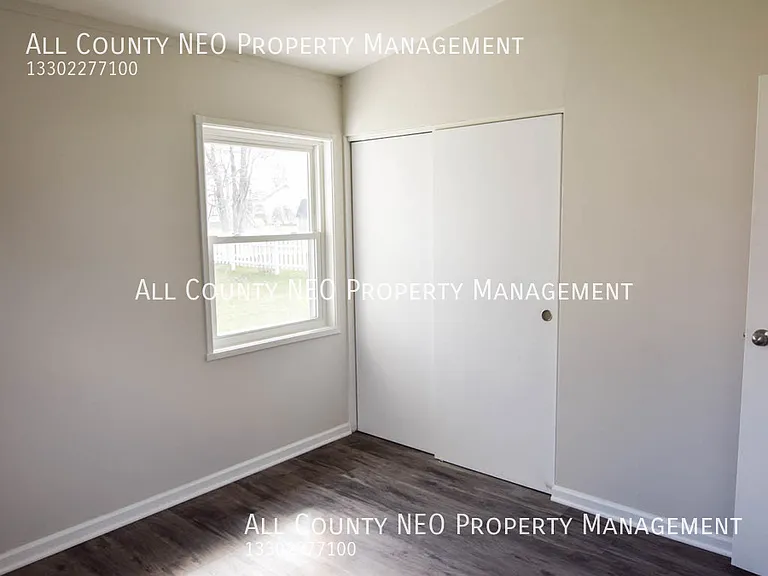 2470 Center Ave — Photo 9
