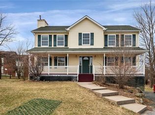 24 Wayne Ct, Middletown, NY 10941