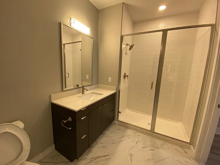 ONE501 — Photo 106