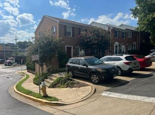 2029 S Glebe Rd, Arlington, VA 22204