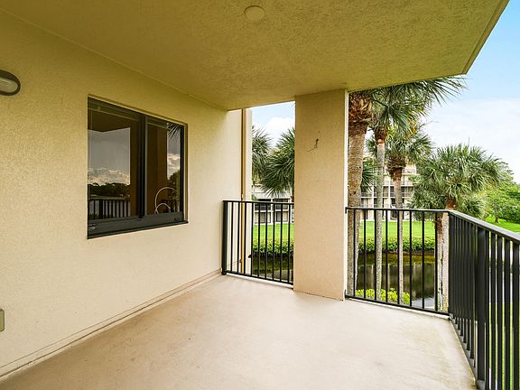 5th image of 1701 Marina Isle Way #301