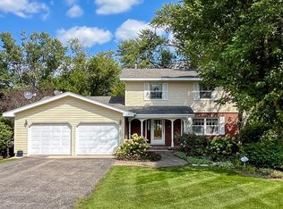 214 N Ronda Rd, McHenry, IL 60050