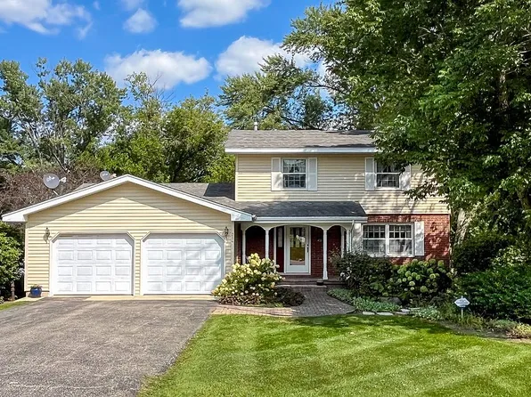 214 N Ronda Rd, McHenry, IL 60050