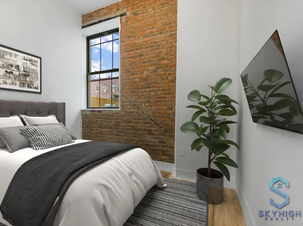 16 Howard Avenue image 3 of 26