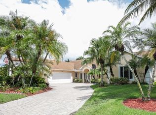 640 Starboard Dr, Naples, FL 34103