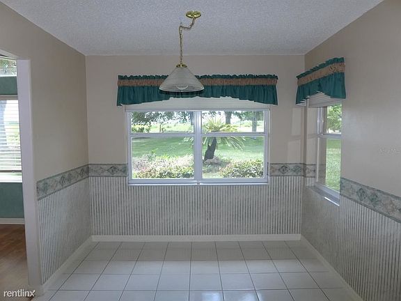 4th image of 5408 Essex Ct