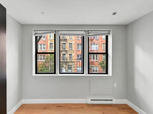 518 E 88th St APT 2B, New York, NY 10128