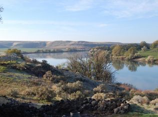 1779 E Pasadena Valley Rd, King Hill, ID 83633