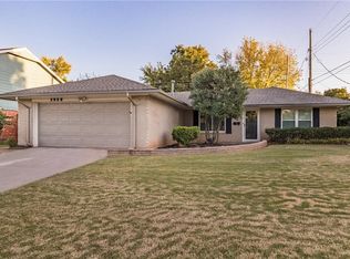 5920 Seminole Rd, Warr Acres, OK 73132