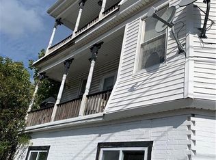 30 Farmington Ave, Providence, RI 02909