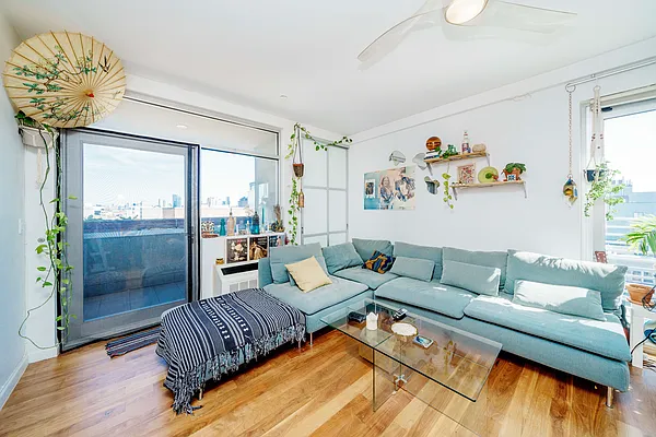 Rented by Compass | media 12