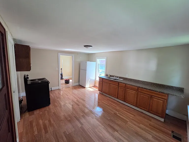 284 W Main St #1 — Photo 3