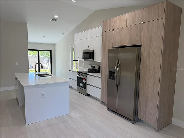 23367 Mayville Ave — Photo 5