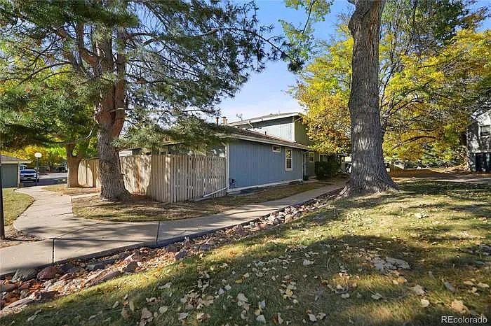 11687 E Cedar Ave — Photo 23