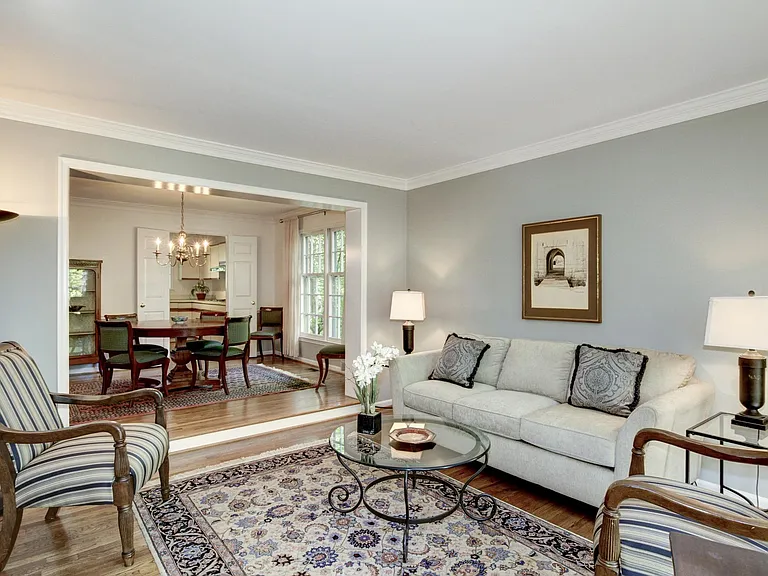 13 Avalon Ct — Photo 5