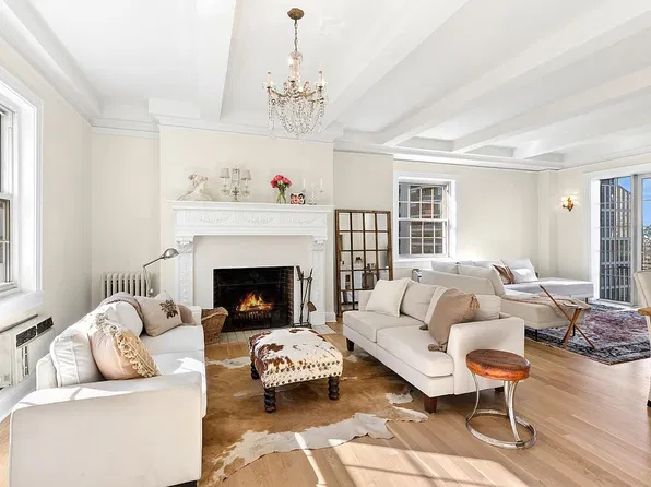 2 W 67th St #14G, New York, NY 10023