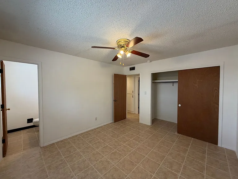 1143 De Vargas Ct SE — Photo 14