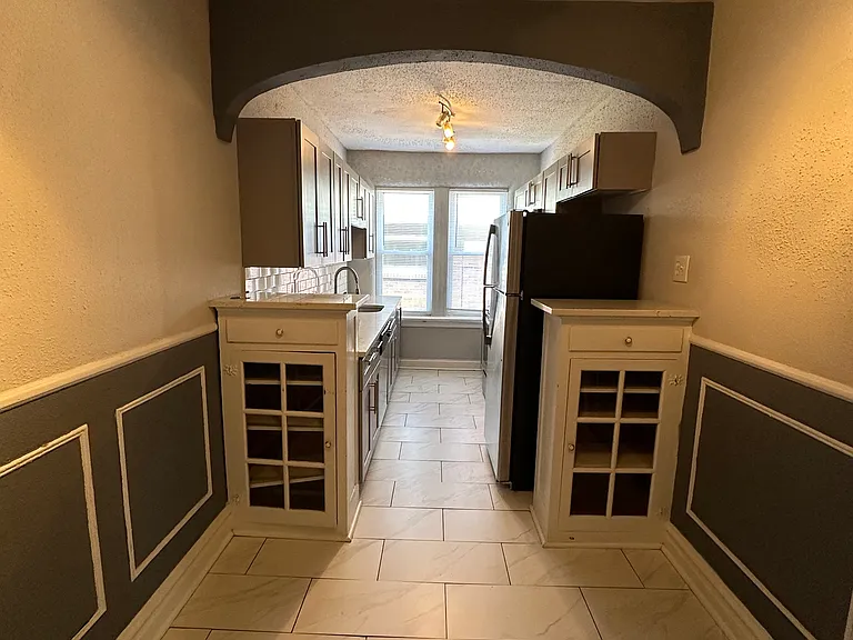7355 Lindell Blvd #201 — Photo 9