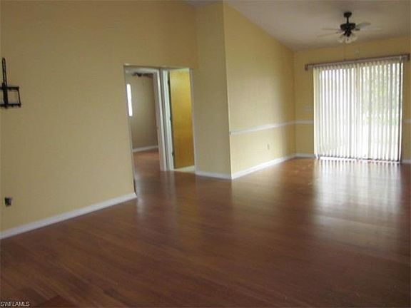 4th image of 1105 NE 13th Ave