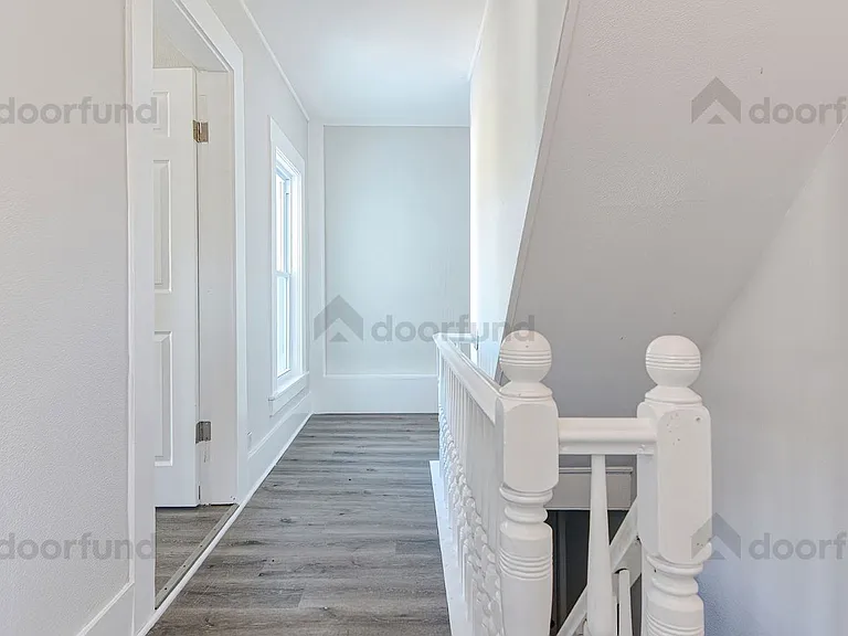11 Pleasant St #7 — Photo 9