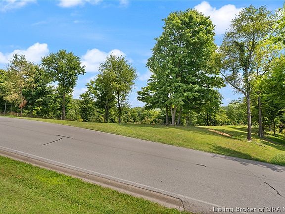 3rd image of 9305 N Skyline Drive
