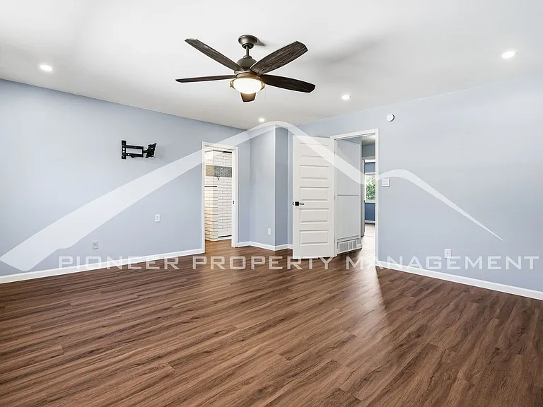 655 S Xenon Ct — Photo 12