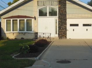 1413 N 13th Ave, Melrose Park, IL 60160