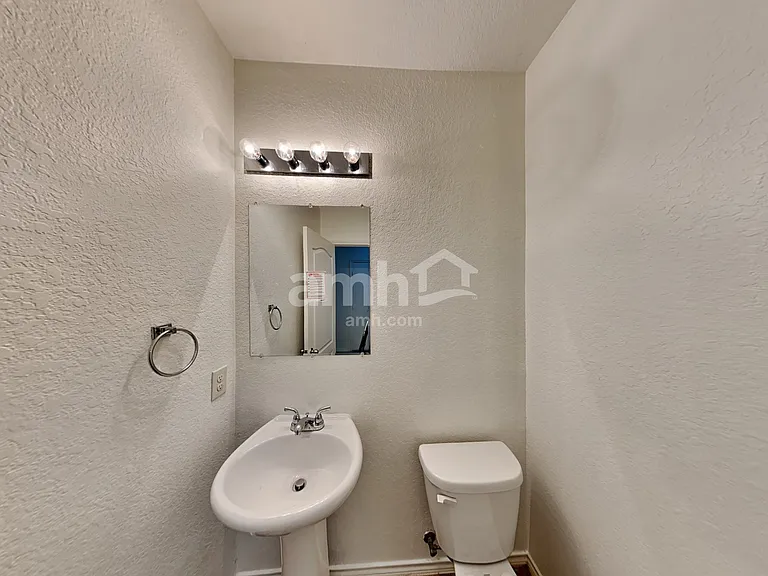 431 Tequila Rnch — Photo 7