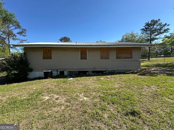 56 Daisy Ave, Douglas, GA 31533