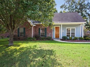 7533 Associate Dr, Baton Rouge, LA 70817