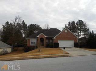 2162 Vintage Oaks Dr, Loganville, GA 30052