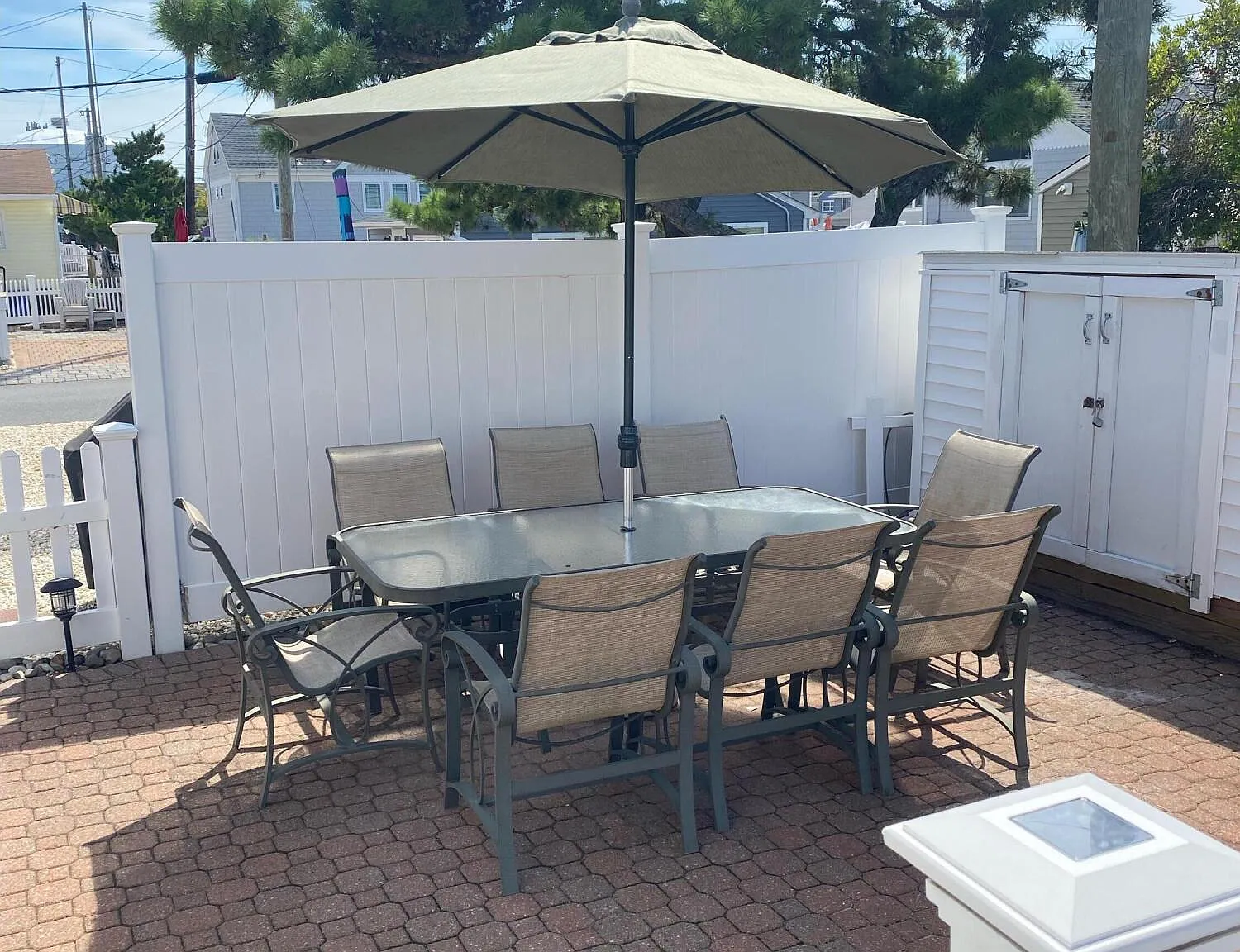 3 bed, 948 sqft, $1,800 — Photo 2