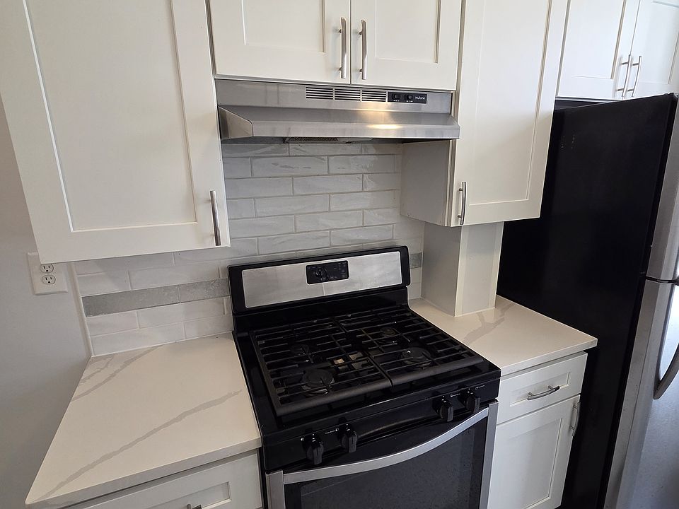1st image of 88 Seaman Ave #3D