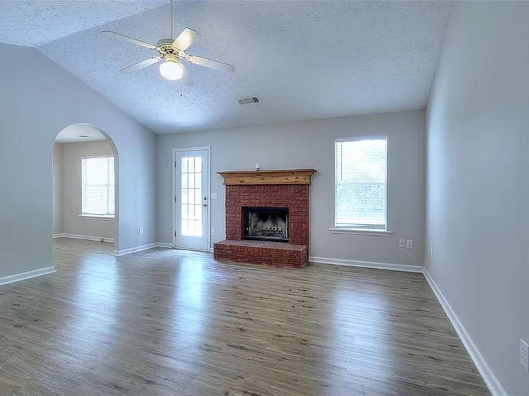4160 Janel Ln — Photo 20