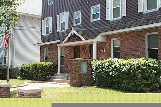 92 Edwards St — Photo 13
