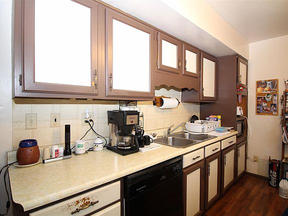 4th image of 4211 Lafayette Ct