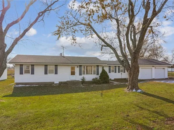 11155 W 223rd St, Bucyrus, KS 66013