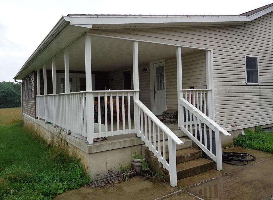 2nd image of 740 Muschlitz Rd