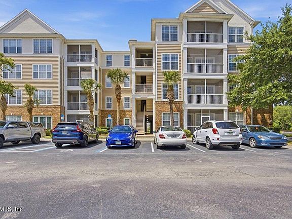 2nd image of 11251 CAMPFIELD Drive #4306