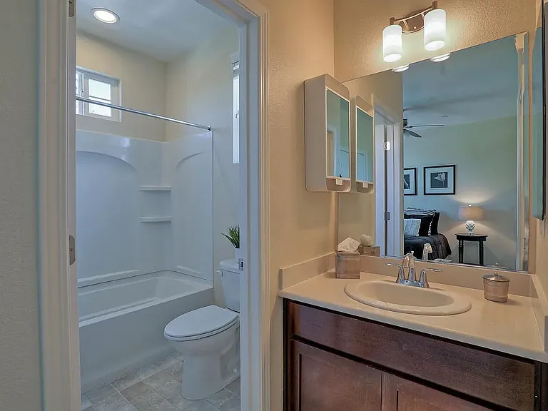 2618 Celadon Cir #4 — Photo 9