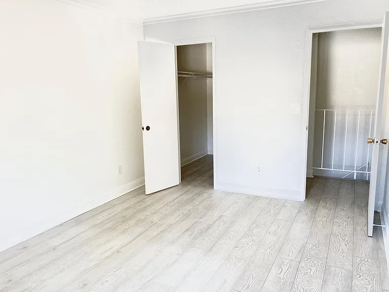 3052 Creekside Dr — Photo 9