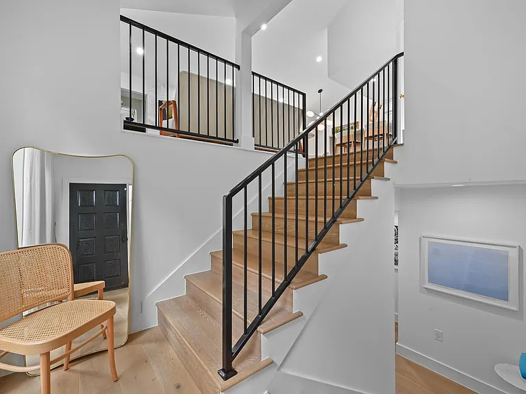 1821 Westlake Dr #105 — Photo 3