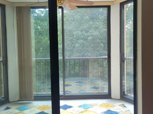 5904 Mount Eagle Dr APT 106, Alexandria, VA 22303