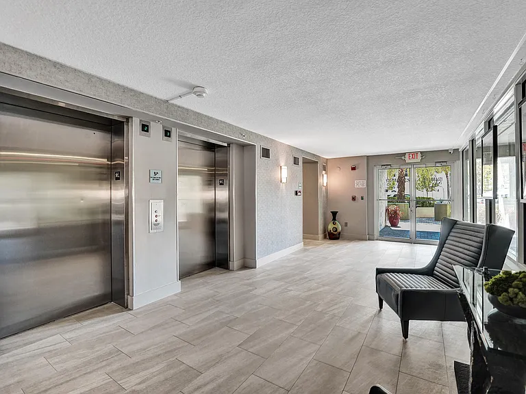 2301 Wilton Dr #R309 — Photo 50